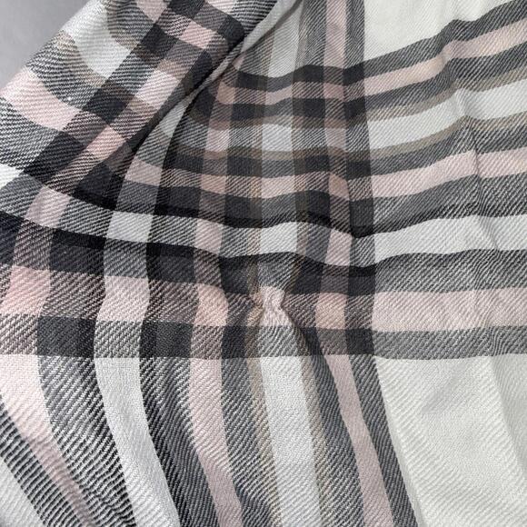 American Eagle Outfitters Scarf Black White Plaid Oversized Acrylic Scarf NWT - Picture 7 of 10